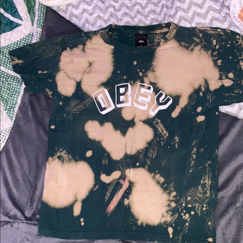 Obey Green and Cream Short Sleeve Tee